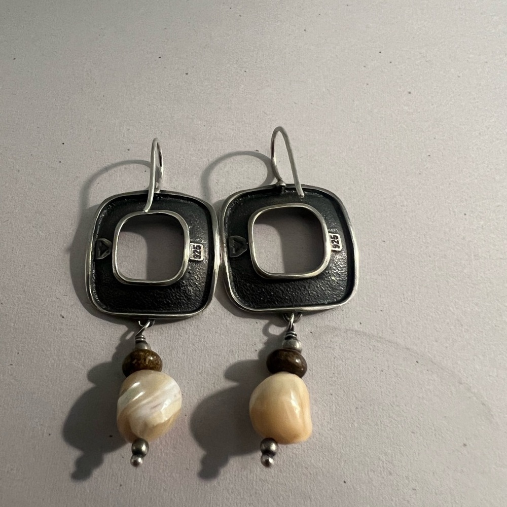 Silpada Square Hammered Sterling Silver, Pearl & Bronzite Accents on Wires - Picture 2 of 5